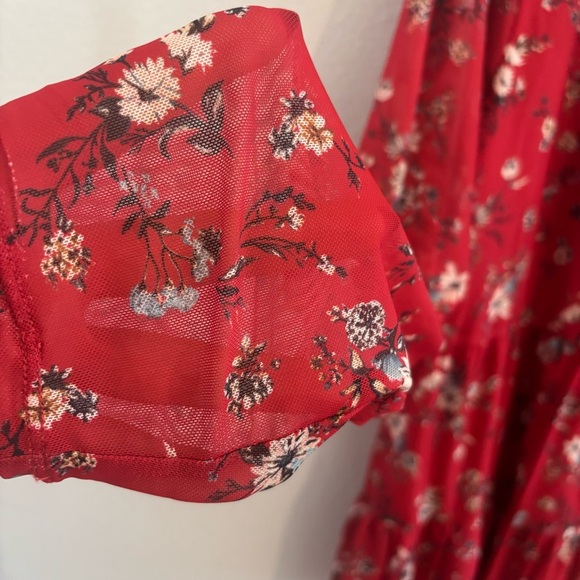 Love Fire Red Floral Peplum Long Sleeve Top Size 1X - Picture 7 of 13